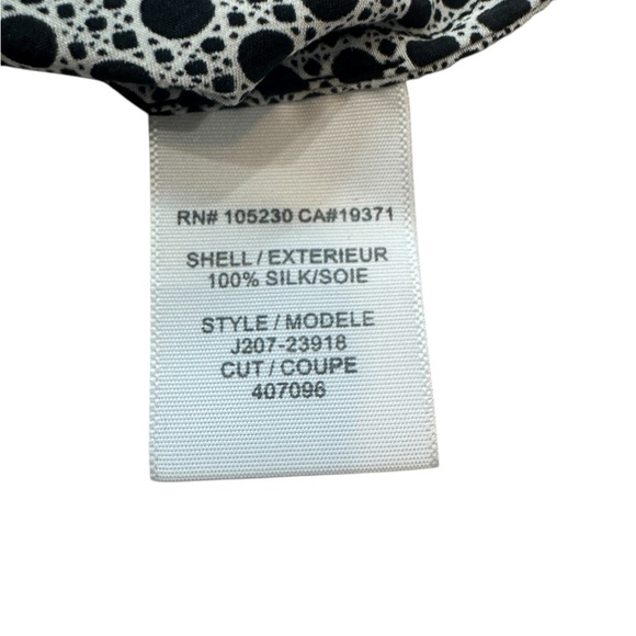 JOIE Black/White Long Sleeve V-Neck Printed Blouse Front Pockets 100% Silk XS - Picture 7 of 7